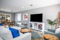 Sunrise Haus - Hot Tub & Fire Pit - B&B Fredericksburg