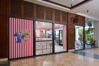 Ilikai Hotel Condo with Kitchen and Ocean View - B&B Honolulu