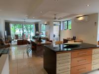 BHA 1 Beachfront Haven - 2 bedroom - Bed and Breakfast Mission Beach