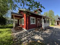 Lumilyhty A - B&B Äkäslompolo