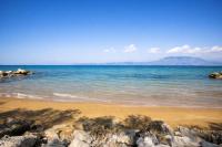 Absolute Beachfront Bliss in Perigiali, Korinthia - Ferienwohnung Korinth