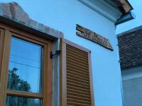 Antik Porta-Hangulatos parasztház kerttel,borospincével és infraszaunával - Ferienwohnung Szakony