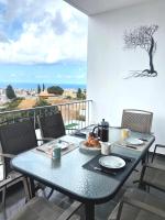 Infinite Blue- 2BDR Panoramic Sea View & Pool - B&B Peyia