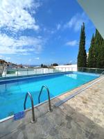 Infinite Blue- 2BDR Panoramic Sea View & Pool - B&B Peyia