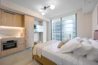 Prime Location Studio Steps from Top Attractions - B&B Miami