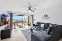 Beachfront Complex - 2b 2b - Beach Place #203 - B&B Saint Pete Beach