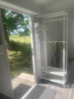 Cozy accommodation on horse farm - Ferienwohnung Alunda