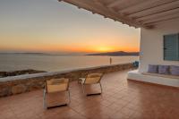 Lighthouse Villa - Private Pool - Unlimited Sea View - 6 pax - B&B Chalkeío