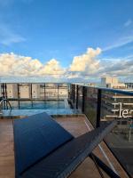 Flat moderno com varanda e piscina na cobertura - B&B João Pessoa