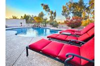 Upgraded Golf Oasis, Heated Pool, BBQ Pet Friendly - B&B Phoenix