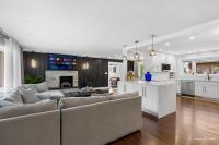 Casa 22 Luxury & Modern 3BD 2BA Home in Skokie - B&B Skokie
