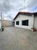 Casa com piscina, churrasqueira e vista mar a 50m da praia - B&B Praia Grande
