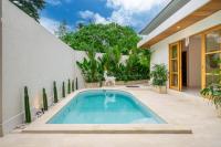 Mirragold - Spacious 3BR Stay with Private Pool - B&B Kerobokan