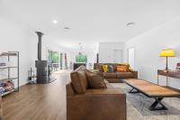Spacious 4-Bedroom Retreat - B&B Mansfield