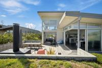 Peka Peka Beach House - Waikanae Holiday Home - B&B Waikanae