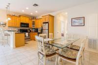 Super near Beach Cozy 4 plex Pool Sleep Many - B&B South Padre Island