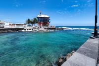 Apartamento El Charcon B - 10 meters to the Beach By Lanzarote Vacation Homes - Chambres d'hôtes Arrieta