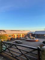 Cool Contours Venue - B&B Eydon