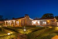 ELIVAAS The Aravalli Reserve The Isley Pet-Friendly Villa with Pool, Gazebo and Sit Out - Ferienwohnung Dhauj