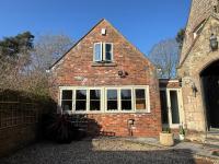 School House Annexe - private spacious apartment - B&B Tong