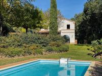 Villa in the Sibillini Mountains, Pool & Privacy by Host Hero - B&B Sant'Angelo in Pontano