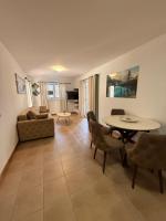 Appartamento con 2 Camere da Letto