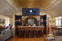 Dancing Moon Luxury Loft and Event Space - Sleeps 12 - B&B Oshkosh