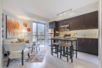 Modern Downtown Toronto Condo near CN Tower - B&B Toronto