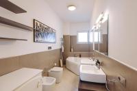 Enea Luxury Apartments - Piccinni - B&B Bari