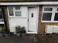 EasyStay Studio - Modern 2 Bed, 5 Mins to Airport, Station & Town Centre, Free Parking, Fast Wifi, Late Self Check-in - Ferienwohnung Luton