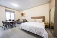 Studio Apartment with King Bed