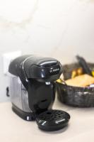 One-Bedroom Deluxe Apartment