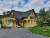 Villa Rezort Vlašky - B&B Bešeňová