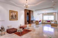 Grand Moroccan Apartment Fes Champs de Course 200sqm Authentic Charm Parking - Leb - B&B Fes