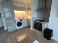 LT Duplex - 1 Bedroom Apartment - Free street parking - B&B Leicester