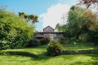 Cosy 3BR Alpine Chalet Near Queenstown, Fireplace, Family-Friendly and Minutes to Skiing - B&B Queenstown