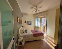 LA VERANDA BLU - Refined Marine-Inspired Apartment ,Central NETTUNO, steps to the sea & beaches, close to the train station - Chambres d'hôtes Nettuno