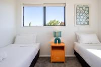 Charming 2-Bedroom Apartment - 2 BR, 1 Bath - Chambres d'hôtes Christchurch