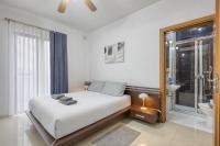 St Pauls Bright Apartment with Balcony - B&B San Pawl il-Baħar