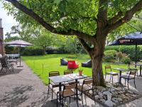 Ganzendrieshoeve - 3 Bedroom, 2 Bathroom Holiday Home with Large Garden - Chambres d'hôtes Rumst