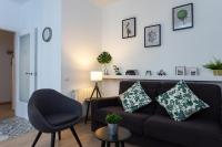 Renovated and Contemporary Apartment Near Paseo de Gracia - Chambres d'hôtes Barcelone