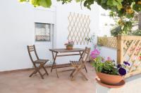 Naoussa Apricot Garden, 5' to Center, 5' to beach - B&B Naoussa