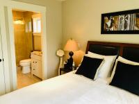 Qualicum Landing Seaside Vill - Chambres d'hôtes Qualicum Beach