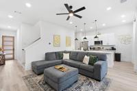 Modern 3BR Home w/ Rooftop • 5 min to Downtown - B&B Dallas