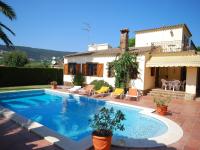 B&B Calonge - Peaceful Villa in Calonge Spain with Swimming Pool - Bed and Breakfast Calonge