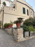 Studio mit privatem Garten und Meerblick