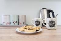 NEW Spacious, Bright & Chic-4BR, 2Bath House-Parking-By FabAccommodation - B&B Cardiff