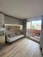 Appartement Favière-plage, Piscine-Terrain de tennis-Foot - Chambres d'hôtes Bormes-les-Mimosas