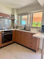 Vrahakia Apartment 2 in Marina Galatas - B&B Galatas