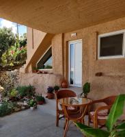 Vrahakia Apartment 2 in Marina Galatas - B&B Galatas